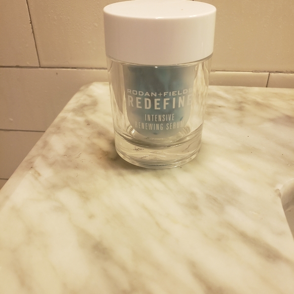 Intensive renewing serum 10 capsules - Picture 2 of 3